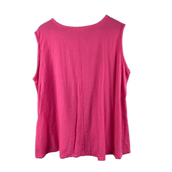 Cottonways E3 3X Sleeveless Hot Pink Button Accent Top - Picture 2 of 4